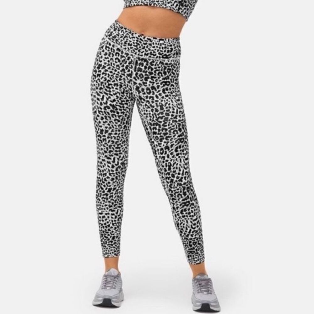 Outdoor Voices Snow Leopard Flex 7/8 Legging